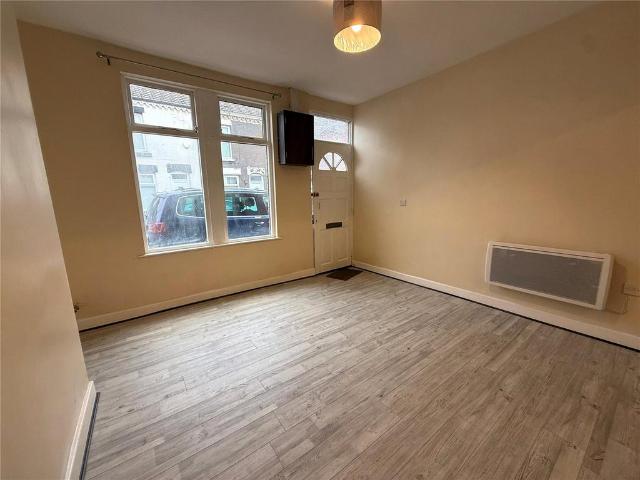 House for rent in Calderstones