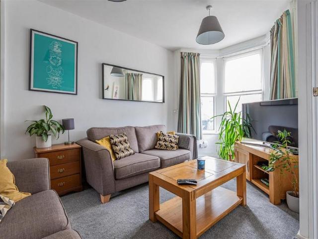 House for rent in Pengam Green, Falcon Lodge