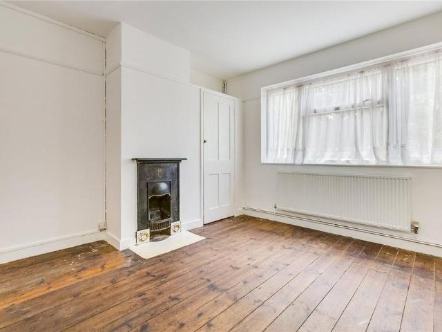 House for rent in London Borough of Richmond upon Thames, Greater London