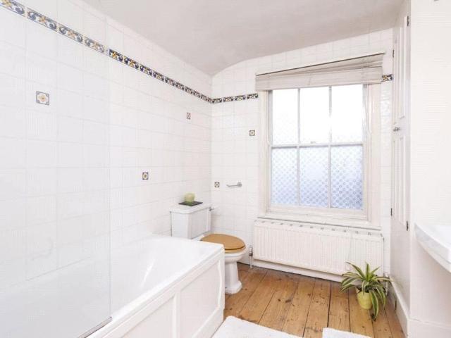 House for rent in Clapham Junction, Greater London