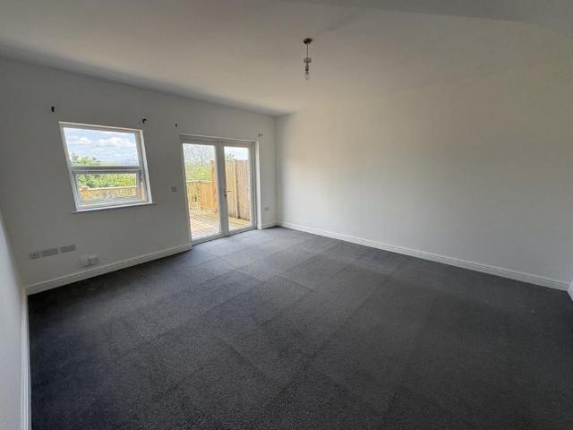 House for rent in Nangreaves, Wales