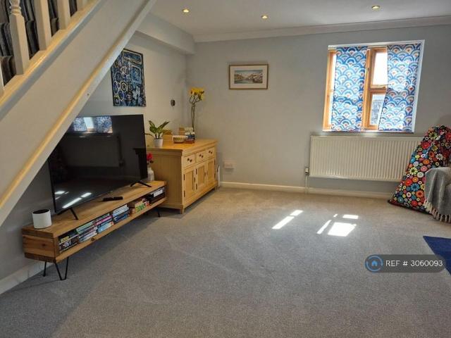 House for rent in Kingswood, Stroud