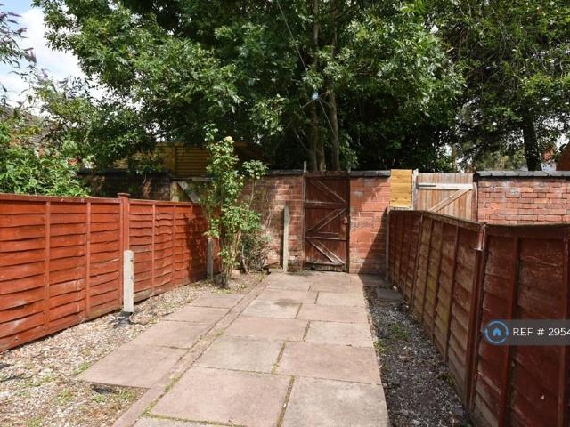 House for rent in Ball Hill, West Midlands