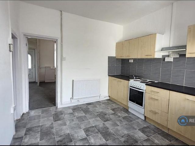 House for rent in Guide Bridge, Greenheys