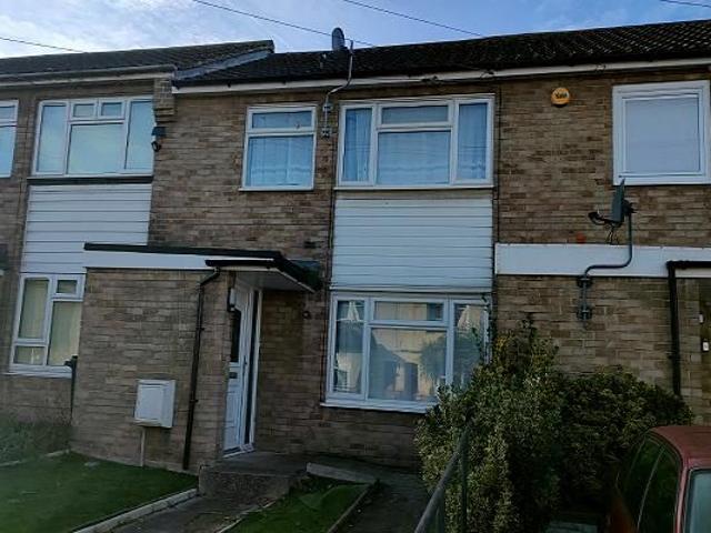 House for rent in Swanscombe and Greenhithe, Monks Orchard