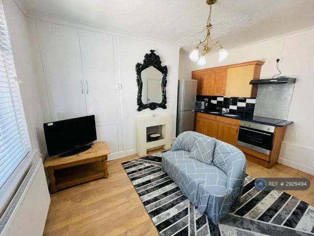 House for rent in Huddersfield, West Yorkshire