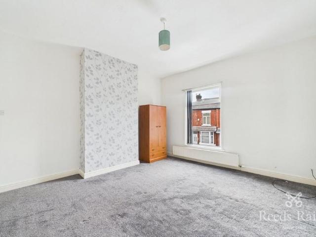 House for rent in Burnedge, Greater Manchester
