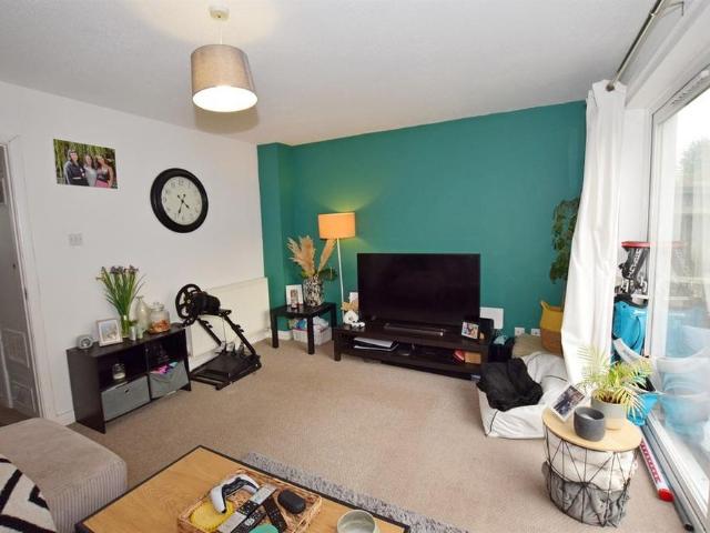 House for rent in Rose Green, Clapham