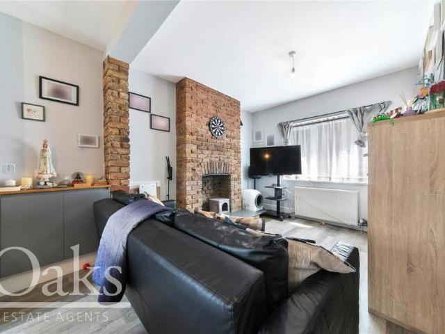 House for rent in London Borough of Croydon, Greater London