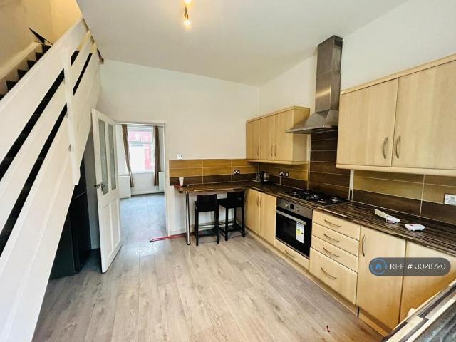 House for rent in Hurst, Greenheys