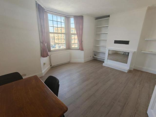 House for rent in Palmers Green, Greater London