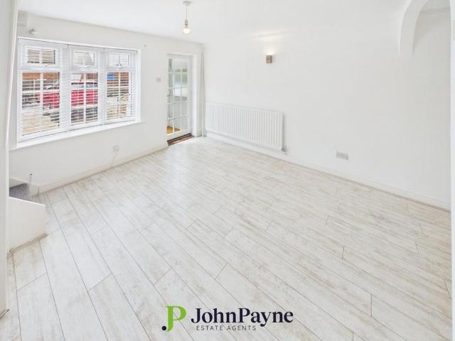 House for rent in Lillington, Green Close