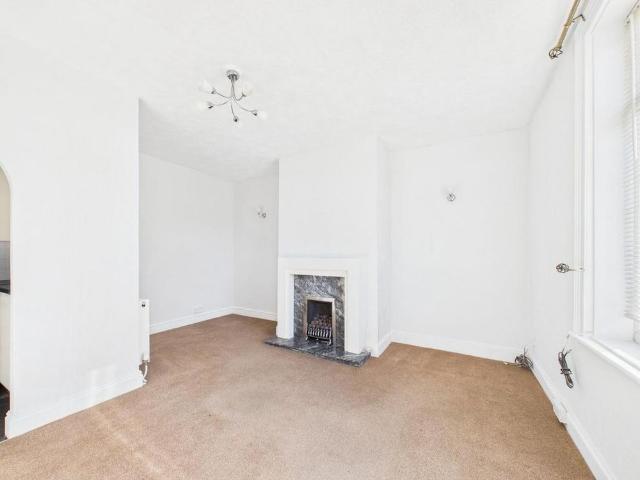 House for rent in Lower Wyke, West Yorkshire