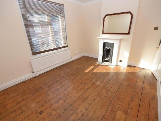 House for rent in New Town, Luton