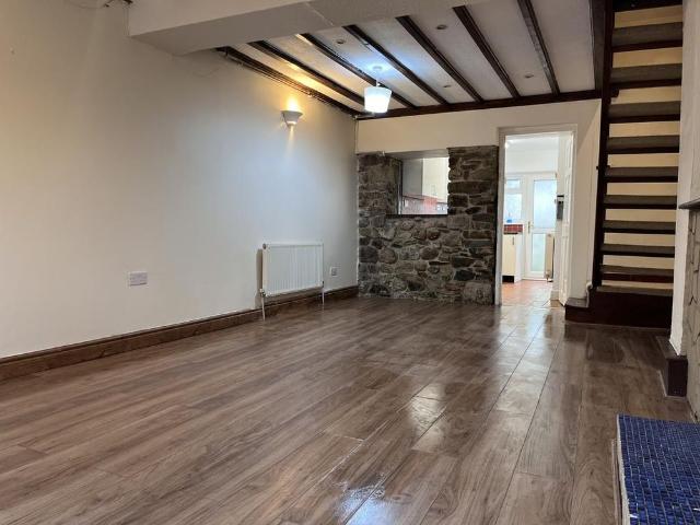 House for rent in Waunarlwydd, Wales