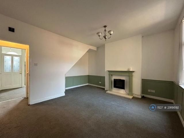 House for rent in Bradshaw, Lee Bank