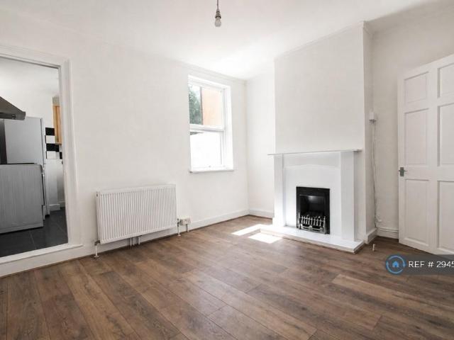 House for rent in Luton, Chatham