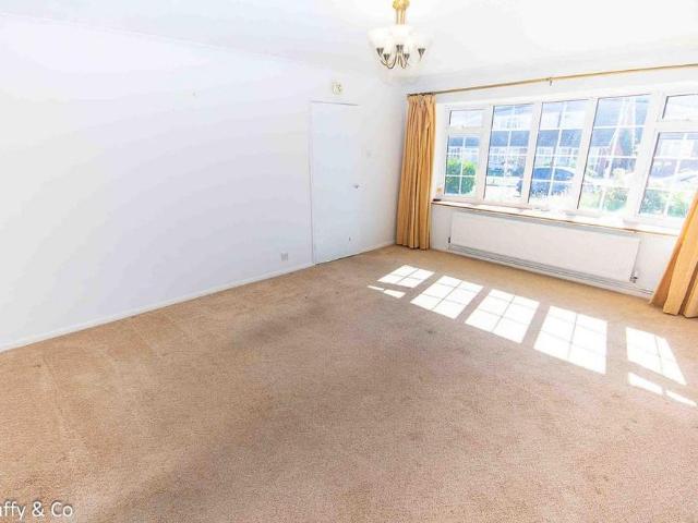 House for rent in World's End, Perryfields