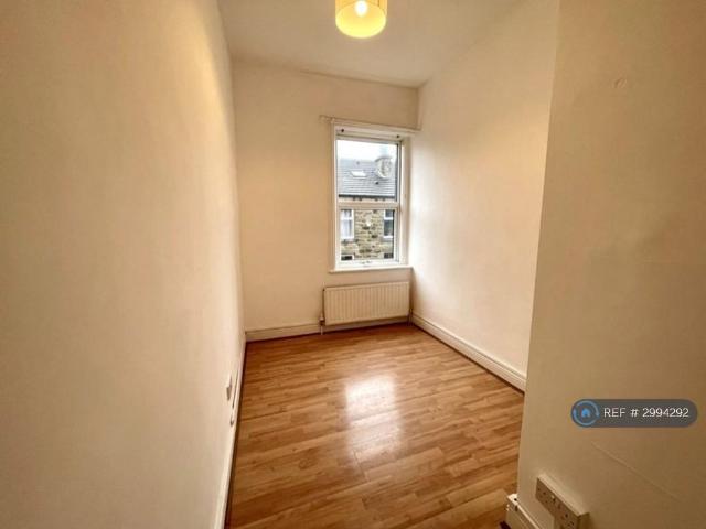 House for rent in Bruntcliffe, Leeds