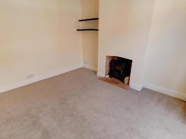 House for rent in Lillington, Green Close