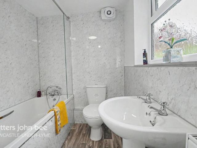 House for rent in Wolstanton, Butterton