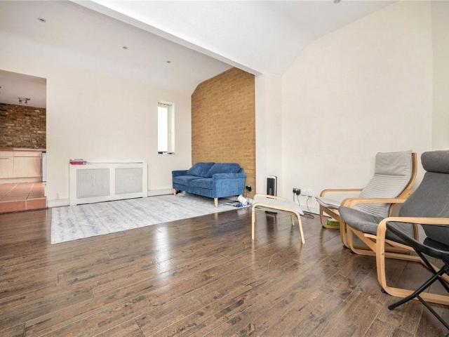 House for rent in Strawberry Hill, Greater London