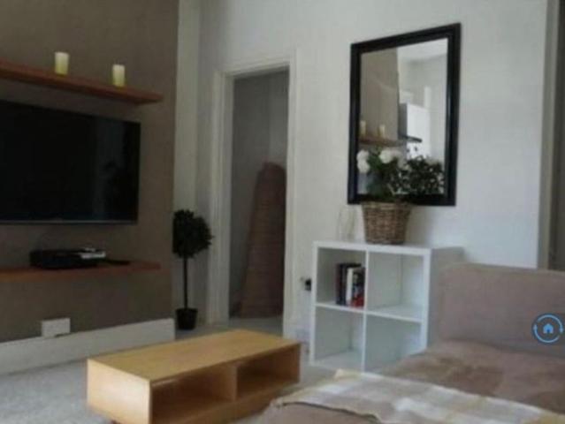 House for rent in Huddersfield, West Yorkshire