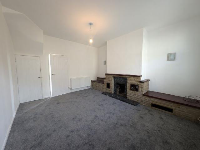 House for rent in Hightown, West Yorkshire