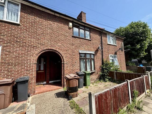 House for rent in Scrattons Farm, Greater London