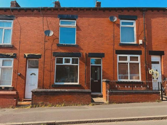 House for rent in Hollins, Pendock