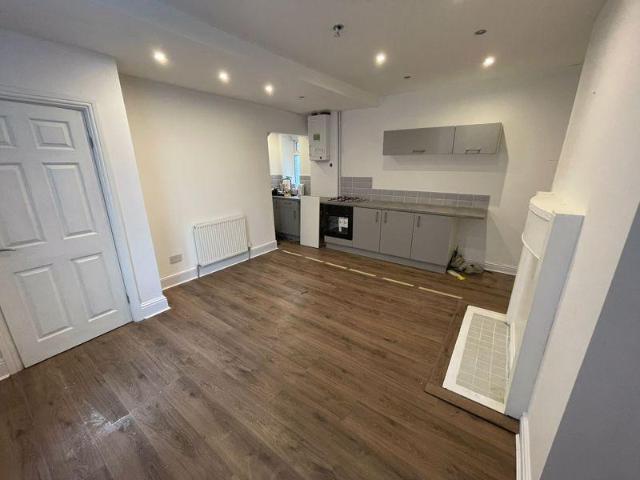 House for rent in Salford, Kirklees