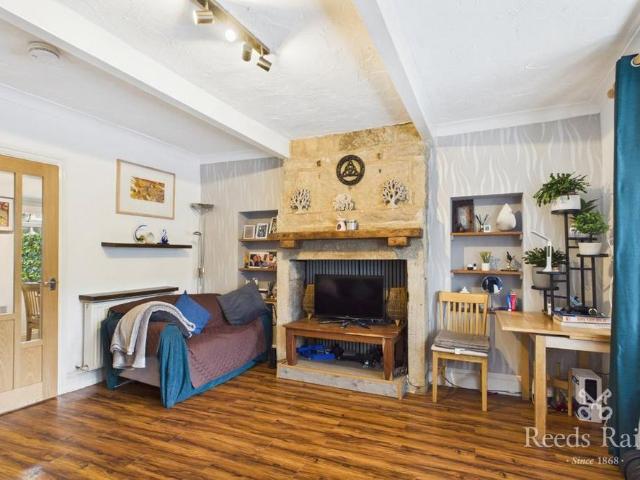 House for rent in Broadbottom, Calderdale