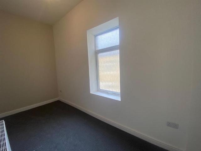 House for rent in Elland, West Yorkshire
