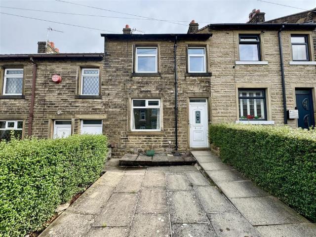 House for rent in Almondbury, Kirklees