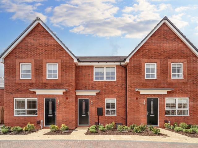 House for rent in Overslade, New Bilton