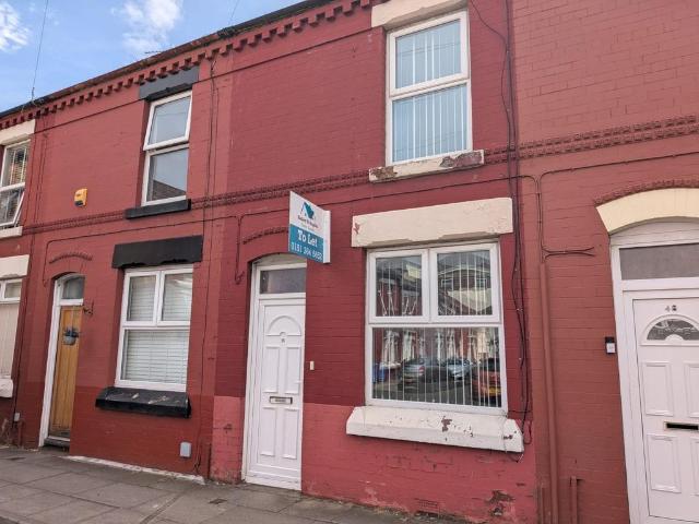 House for rent in Calderstones