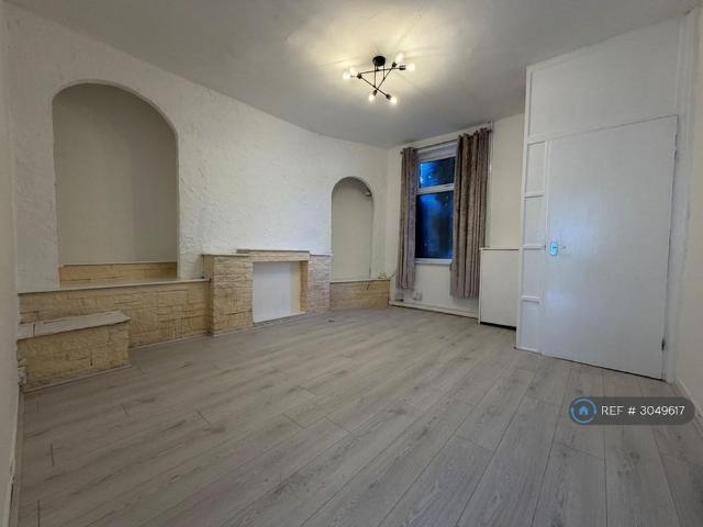 House for rent in City Centre, Georgia
