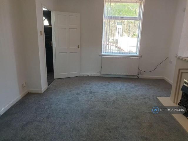 House for rent in Paddock, Milnsbridge