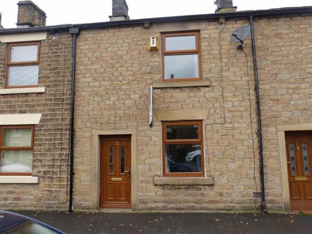 House for rent in Shirebrook Park, Charlesworth