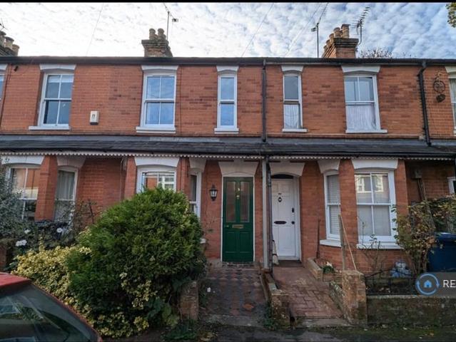 House for rent in Fole, Surrey