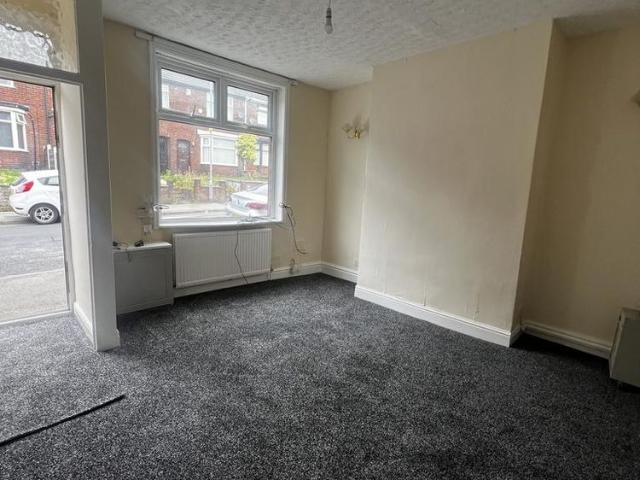 House for rent in Sudden, Burnedge