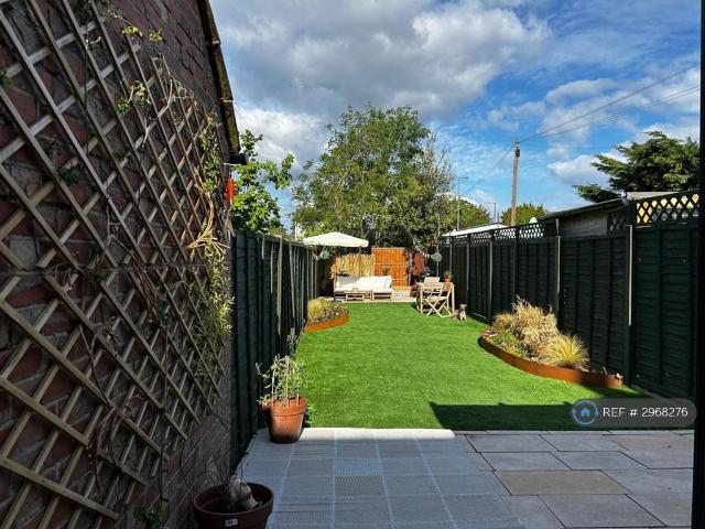 House for rent in Clewer Village, Windsor