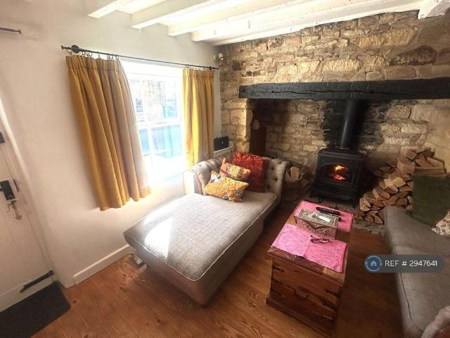 House for rent in Winchcombe, Pamington