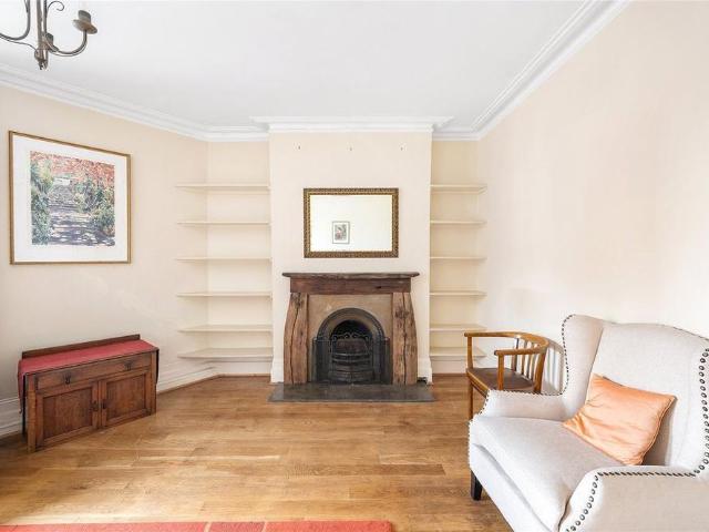 House for rent in London Borough of Hammersmith and Fulham, Greater London