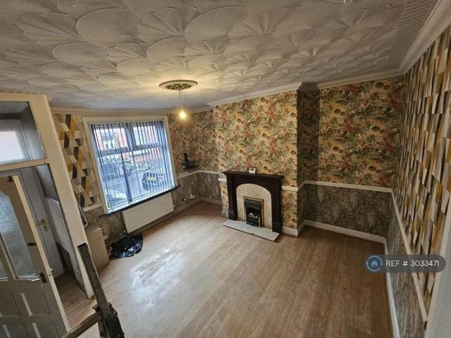 House for rent in Sudden, Burnedge