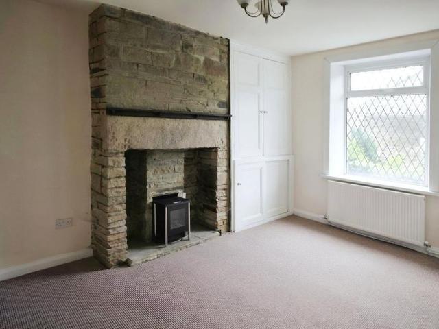 House for rent in Chiserley, West Yorkshire