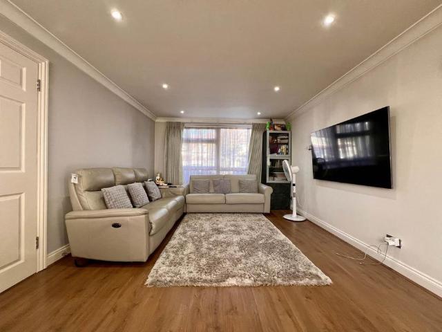 Apartment for rent in London Borough of Redbridge, Greater London