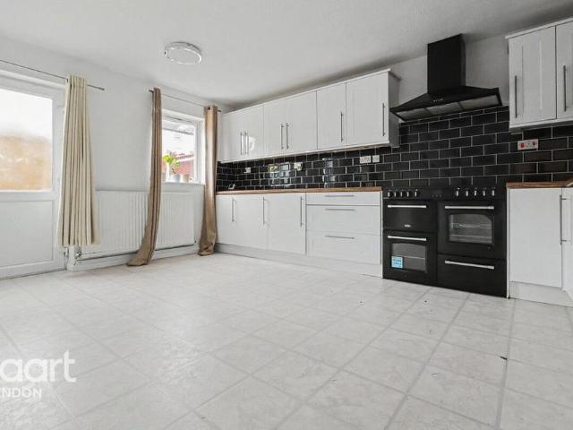 House for rent in Rodbourne, Swindon