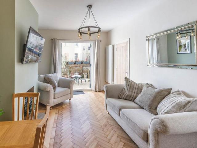 House for rent in Aldrington