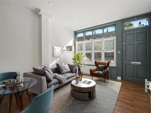 House for rent in Barnsbury, Greater London